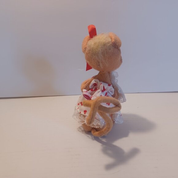 Annalee Doll Vintage 1993 Valentine's Day Felt Mouse Heart Red Dress - Picture 3 of 6